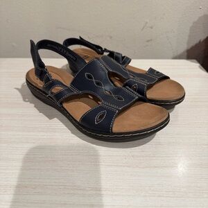 Clark’s collections sling back size 8.5